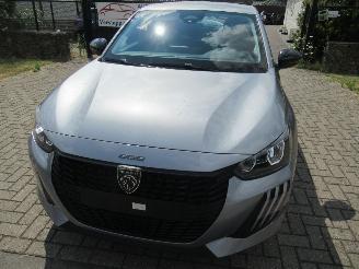 uszkodzony samochody osobowe Peugeot 208 1.2 Hybrid AUT. Airco CruiseControl Parktronic Navigatie-Android/Carplay 2026/2