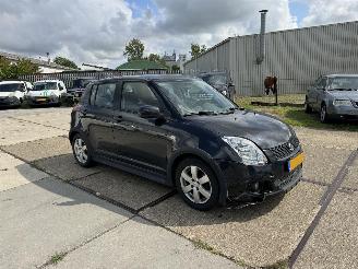 Suzuki Swift 1.3 Comfort picture 2