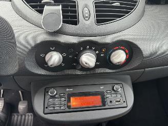 Renault Twingo 1.2 16v  Collection picture 8