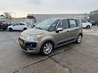 Schadeauto Citroën C3 picasso 1.4 VTI  Aura 2011/8