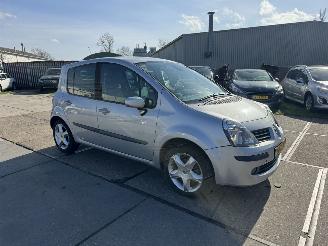 Renault Modus 1.4 16v Dynamique picture 2