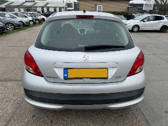 Peugeot 207 1.4 VTI Urban Move picture 13