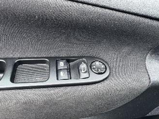 Peugeot 207 1.4 VTI Urban Move picture 7