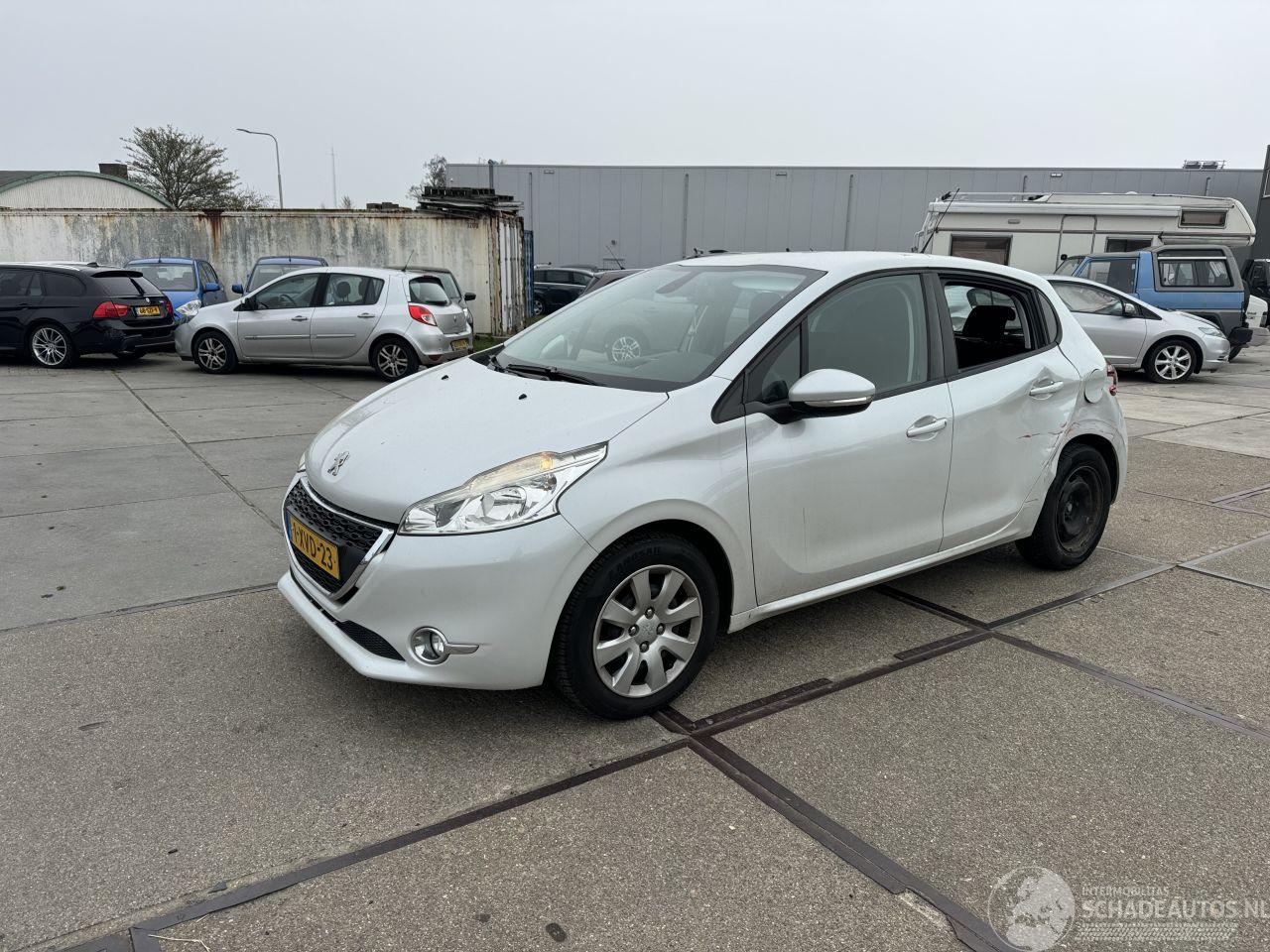 Peugeot 208 1.2 VTI Envy