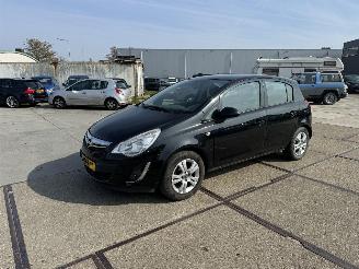 Voiture accidenté Opel Corsa 1.2 16v Berlin 5drs 2013/9