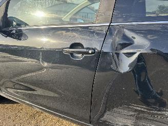 Peugeot 108 1.0 e-VTI ALLURE picture 17