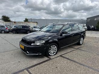 damaged passenger cars Volkswagen Passat 1.4 TSI Automaat  Variant 2012/1