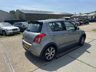 Suzuki Swift 1.3 cool picture 3