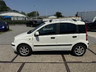 Fiat Panda 1.2 Emotion picture 17