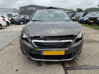 Peugeot 308 1.6 THP Allure picture 16