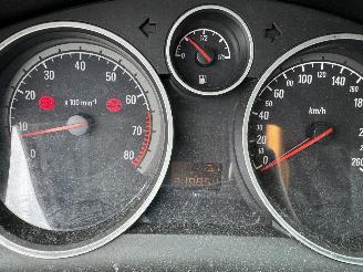 Opel Astra 1.6 picture 6