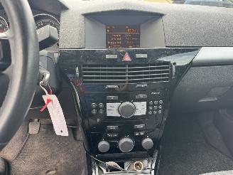 Opel Astra 1.4 111 Years Edition picture 8