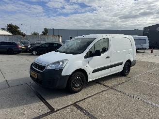 Avarii autoturisme Peugeot Partner 1.6 HDI L2 H1 2016/8
