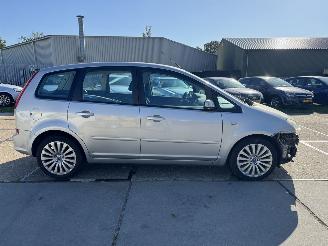 Ford C-Max 1.8 16v Ghia picture 16