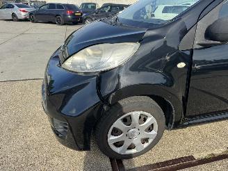 Peugeot 107 1.0 12v XR picture 13