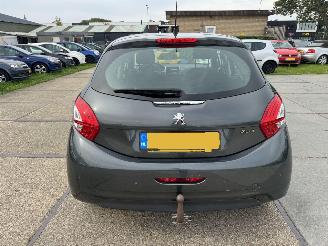 Peugeot 208 1.2 VTI Envy 5drs picture 13