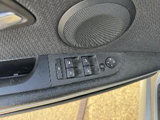 BMW 3-serie 318i Touring picture 6