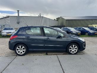 Peugeot 308 1.6 VTI Active picture 18