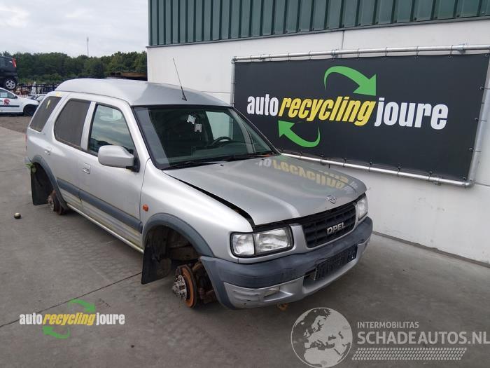 Opel Frontera Frontera (6B), Terreinwagen, 1998 / 2004 2.2 DTI 16V