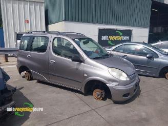 disassembly passenger cars Toyota Yaris-verso Yaris Verso (P2), MPV, 1999 / 2005 1.4 D-4D 2003/12