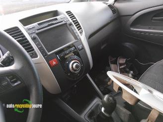 Kia Venga Venga, MPV, 2010 / 2019 1.4 CVVT 16V picture 32