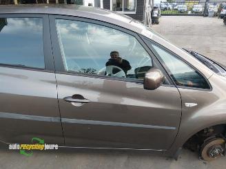 Kia Venga Venga, MPV, 2010 / 2019 1.4 CVVT 16V picture 15