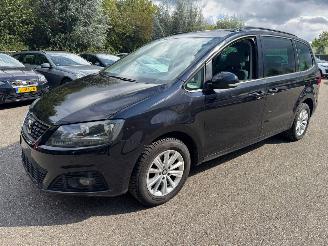 krockskadad bil auto Seat Alhambra 1.4 150pk 7 zits Pano Automaat NAVI Apple car play Keyless go & Entry 2021/6