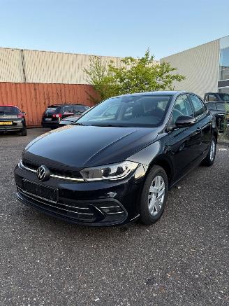 Unfallwagen Volkswagen Polo 1.0 TSI Highline LED virtual cockpit 2021/12