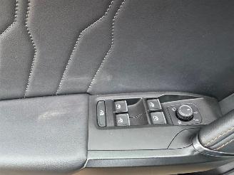 Cupra Leon Cupra Leon Pano Kuipstoelen sfeer verlichting picture 29