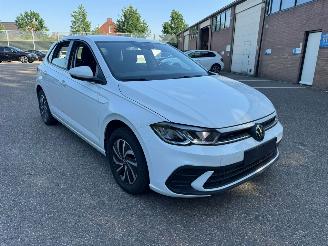 Coche accidentado Volkswagen Polo Life 95PK Achteruitrijcamera PDC 2024/7