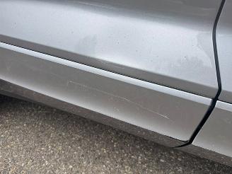 Volkswagen T-Roc R-line Pano LED Volle auto picture 9