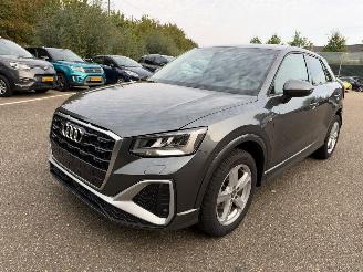 skadebil auto Audi Q2 S-line 150 pk automaat leder led achteruitrijcamera 2025/11