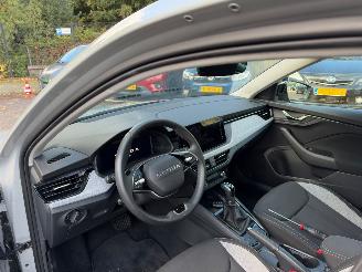 Skoda  Scala TOUR 1.5 150Pk  Automaat Stoelverwarming Achteruitrij camera picture 12