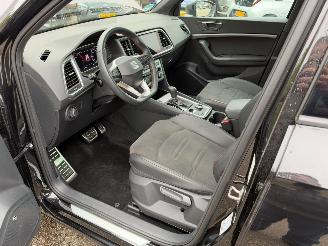 Seat Ateca FR 1.5 150PK automaat LEDER LED DODEHOEK KEYLESS ENTRY & GO picture 26