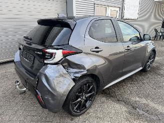 Toyota Yaris Yaris 1.5-l-VVT-i Hybrid 116 CVT Sport voll picture 4