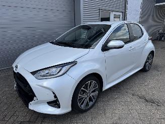 skadebil auto Toyota Yaris Yaris 1.5-l-VVT-i Hybrid 130 CVT Style PLUS FACELIFT Voll 2024/4