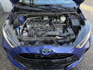 Toyota Yaris Yaris 1.5-l-VVT-i Hybrid CVT Luxury fahrbereit picture 12