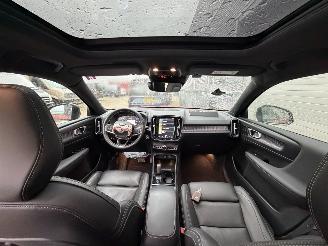 Volvo XC40 XC40 T5 Recharge R Design Pano Leder start en rijd picture 8