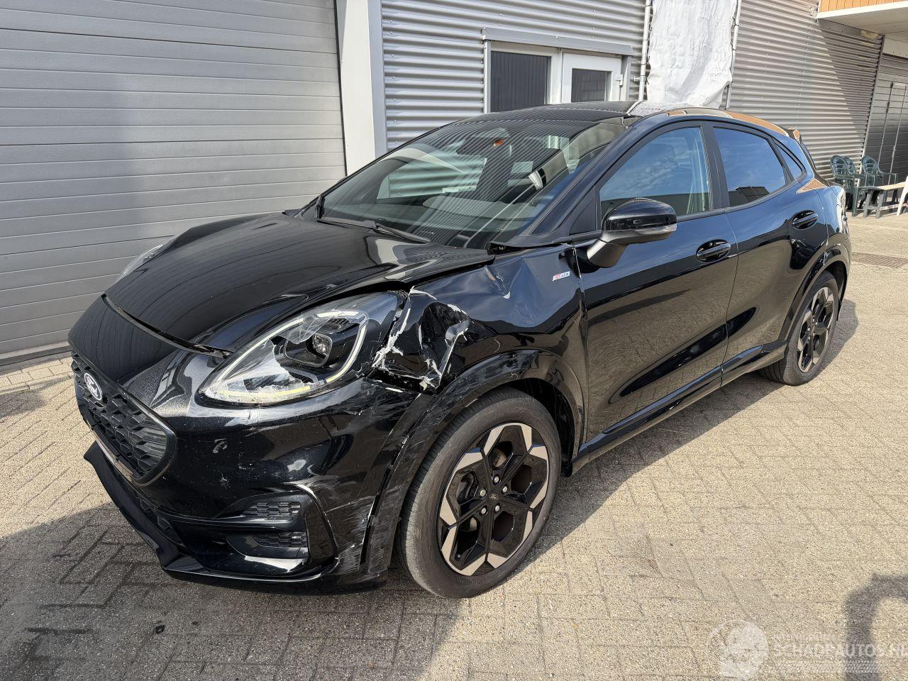 Ford Puma FORD Puma 1,0 EcoBoost Hybrid 92kW ST-Line Auto Pano