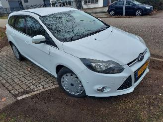 Auto incidentate Ford Focus 1.6 TDCI + Apk 2013/12