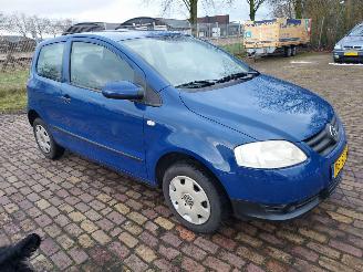 Coche accidentado Volkswagen Polo Fox 1.4 + Apk 110.000 km 2006/6