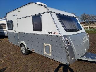 Kip  Skyline 44 TDB Frans bed+ Airco picture 1