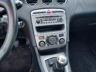 Peugeot 308 5 deurs 1.6i  600 euro VASTE PRIJS picture 6