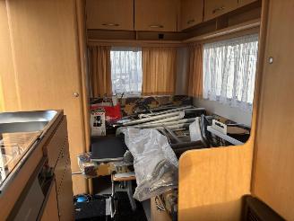 Delta  3900 TZ 4 persoons caravan met cassette toilet picture 6