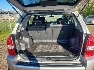 Hyundai Tucson 4x4  2.0 Benzine + Apk picture 12