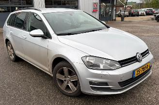 Auto incidentate Volkswagen Golf AUTOMAAT  1.6 TDI Confortline + Apk 2014/7