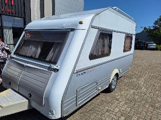 Schadeauto Kip  Traveller 41 TDb Voortent+Frans bed 2004/2