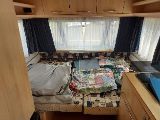 Chateau  390 + Voortent 4 persoons caravan picture 6