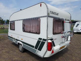 Chateau  390 + Voortent 4 persoons caravan picture 4