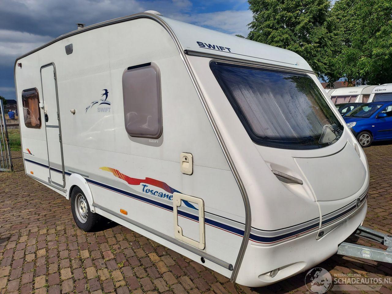 Swift  Toscane 450 Luifel+Frans bed